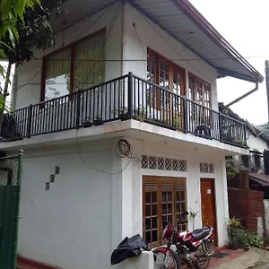 Homestay Trinish, Hatton