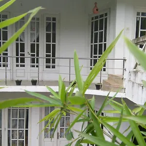 Guest house Niwasa House, Hatton